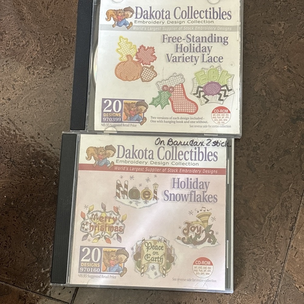 DAKOTA COLLECTIBLES Free-standing Holiday Lace & Snowflakes EMBROIDERY DESIGN CD